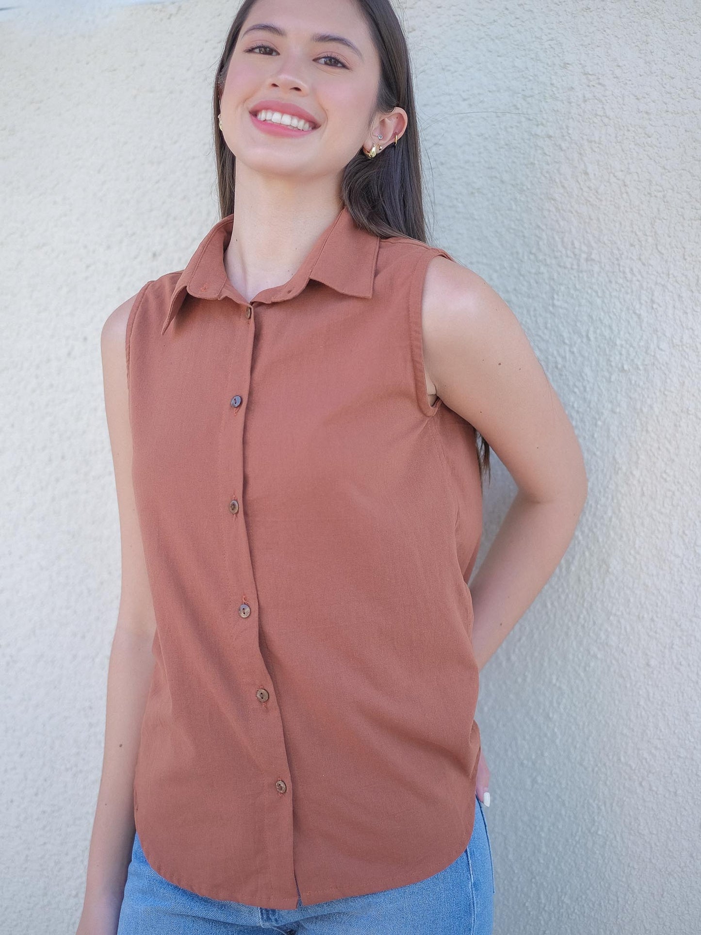 Jaida sleeveless polo- brown