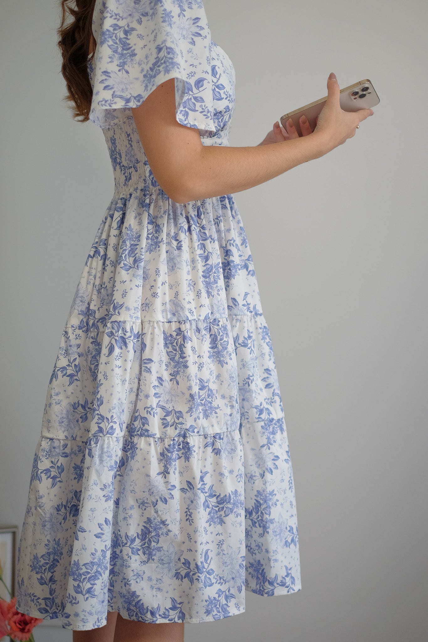 Barbara Midi dress - blue rose floral