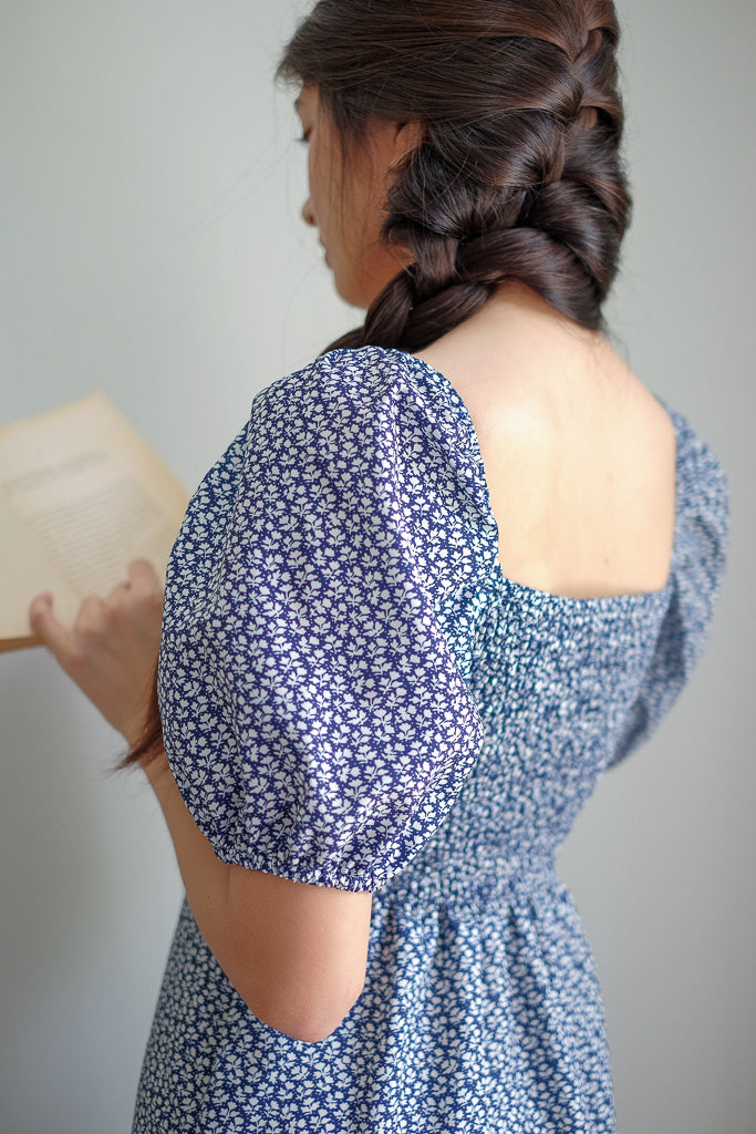 Madox Midi Dress - navy blue floral