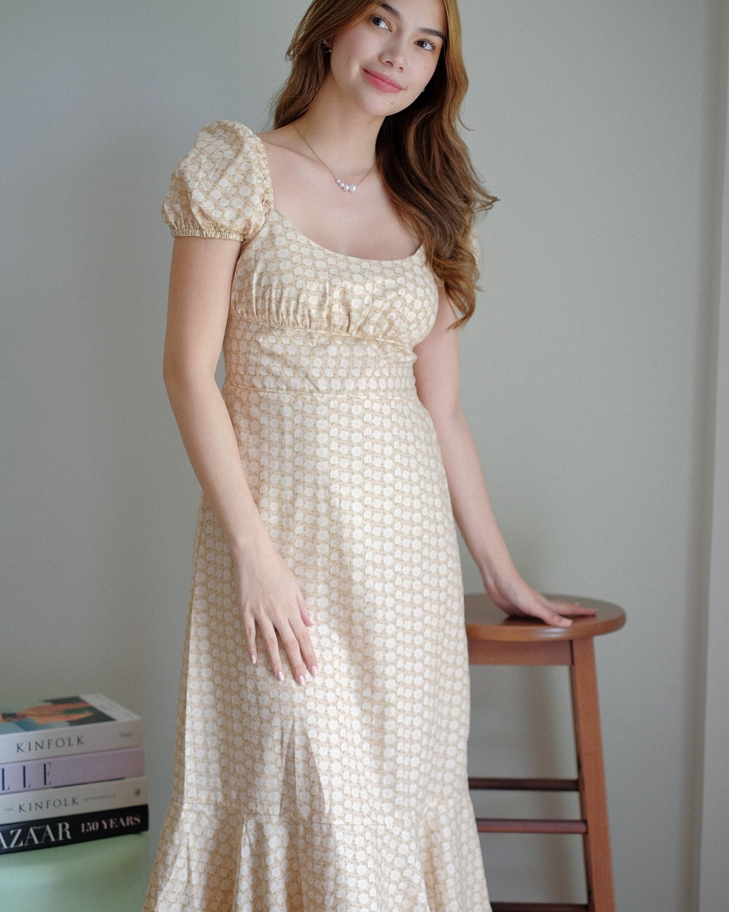 Suri Midi dress - blush beige floral