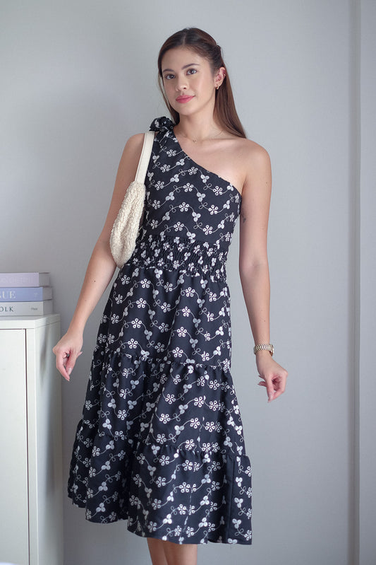 Wednesday midi dress - Black eyelet